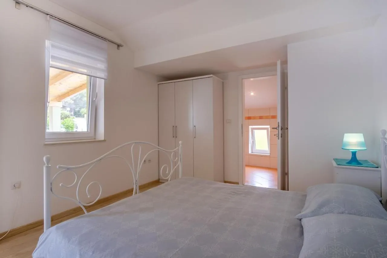 Apartments With A Parking Space Mali Lošinj Chorvatsko
